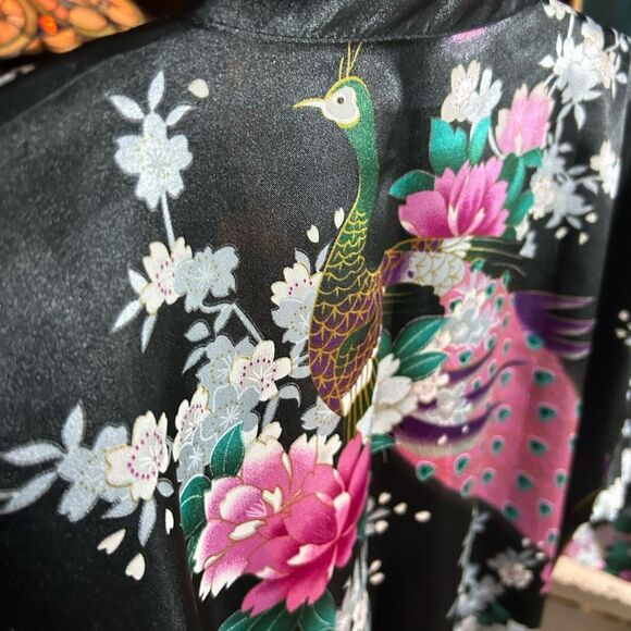 Vintage Floral Black and Pink Women's Satin Asian Robe Medium - Picture 9 of 16